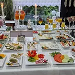 Hotel Cynamon 3*